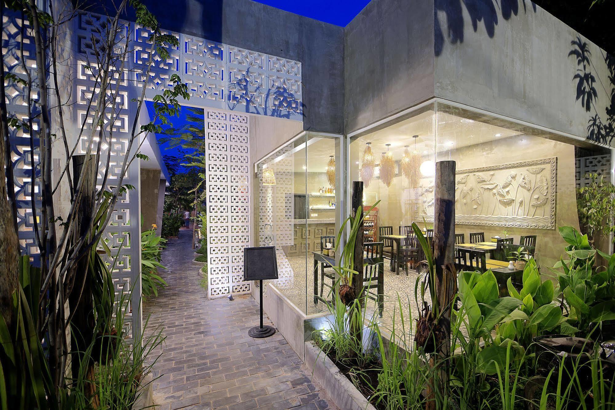 Fancy Boutique Villa Hotel Siem Reap Esterno foto