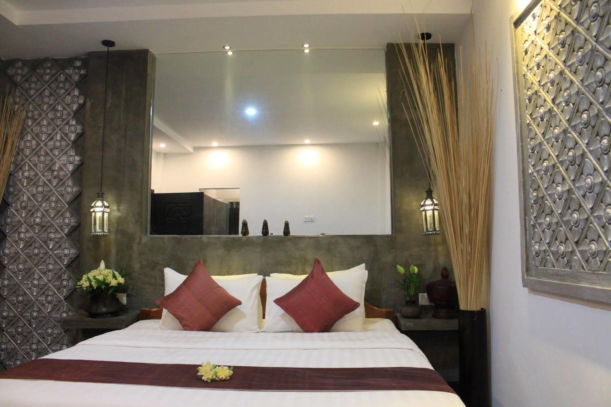 Fancy Boutique Villa Hotel Siem Reap Esterno foto