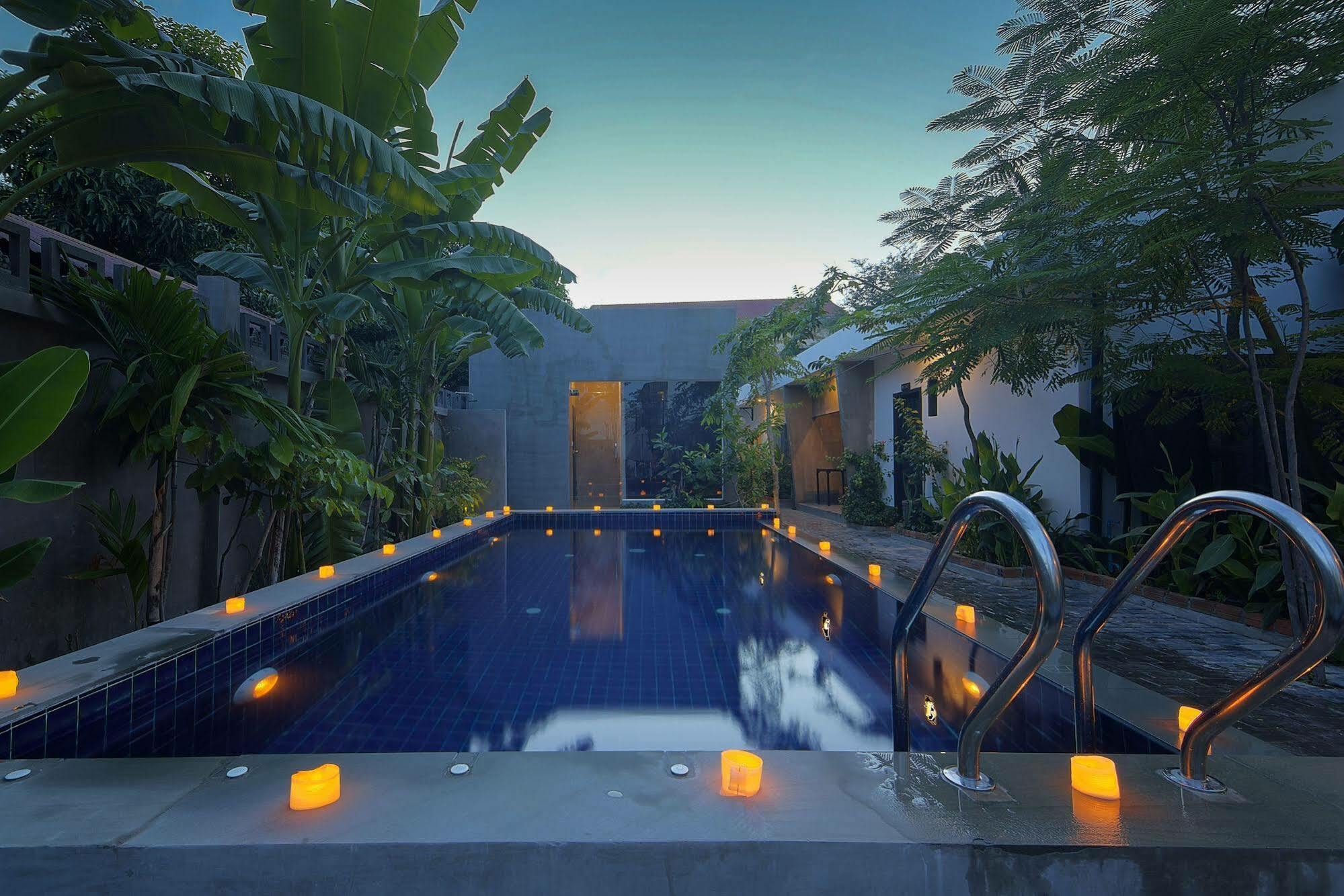 Fancy Boutique Villa Hotel Siem Reap Esterno foto