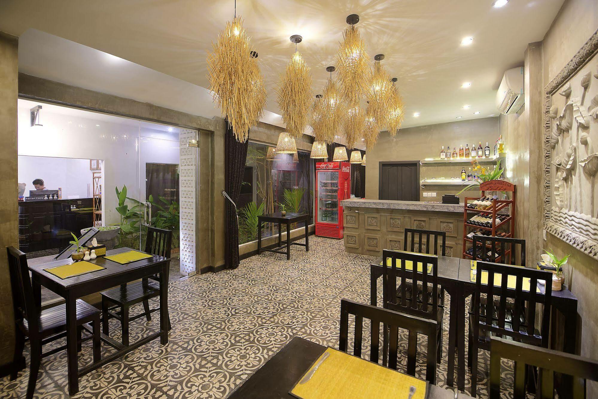 Fancy Boutique Villa Hotel Siem Reap Esterno foto