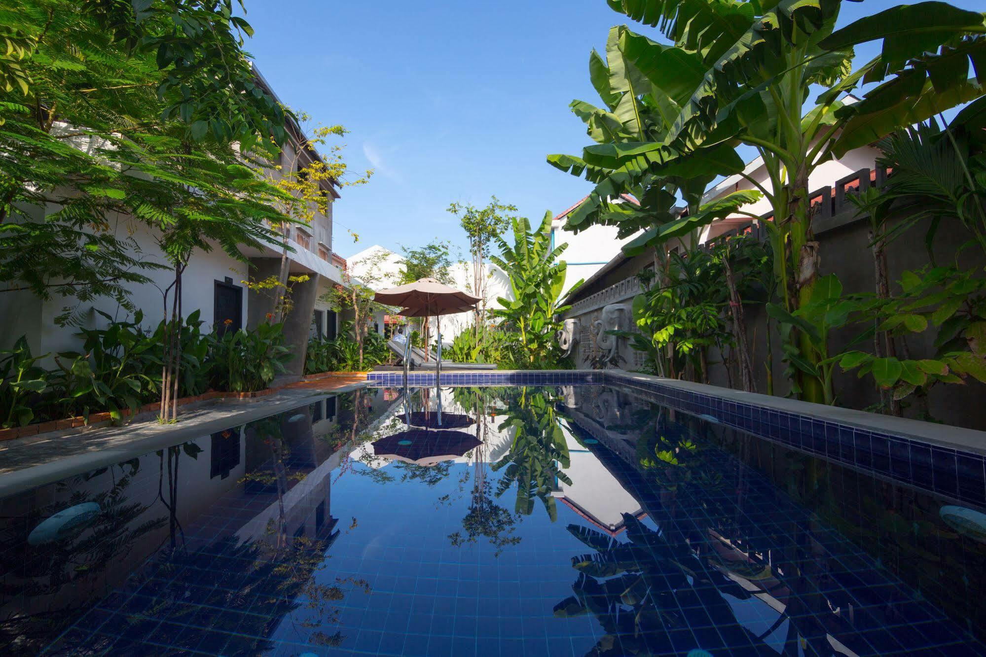 Fancy Boutique Villa Hotel Siem Reap Esterno foto